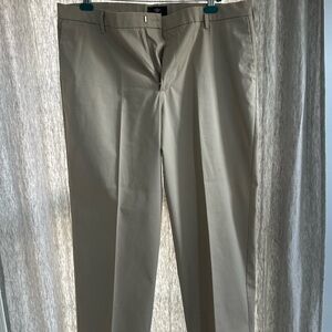 LIKE NEW MENS DOCKERS CLASSIC FIT CHINO FLAT FRONT PANTS40x32